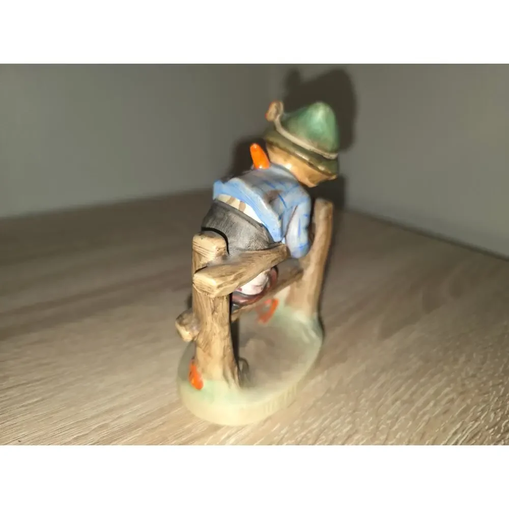 Vintage Hummel Figurine 